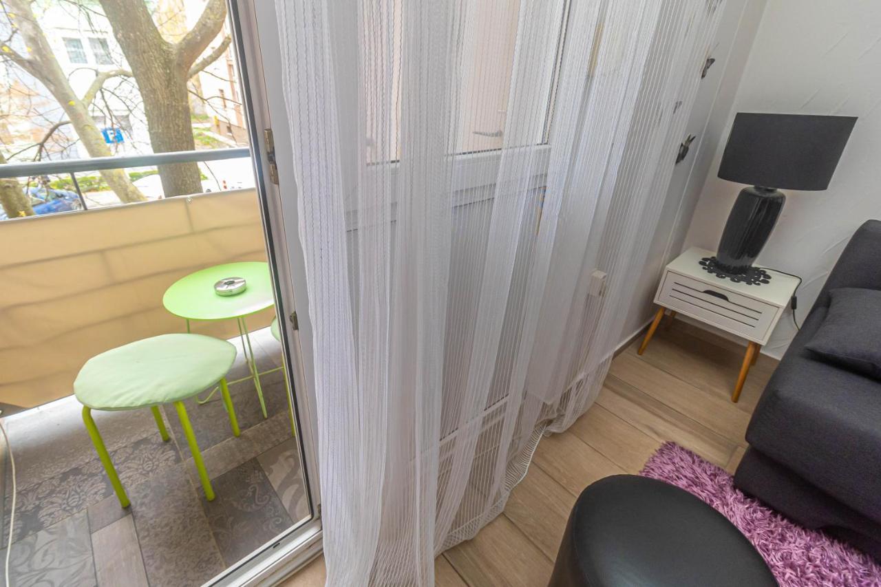 Apartman Ante Vinkovci Esterno foto