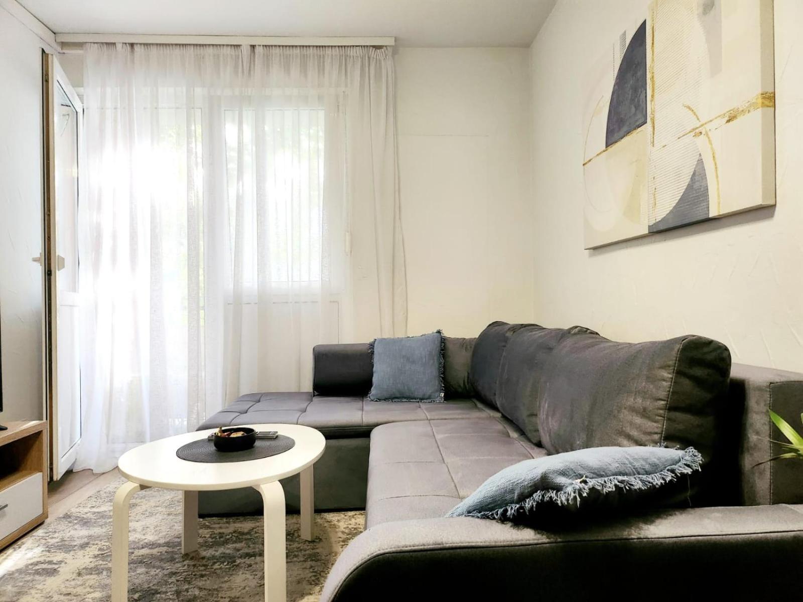 Apartman Ante Vinkovci Esterno foto